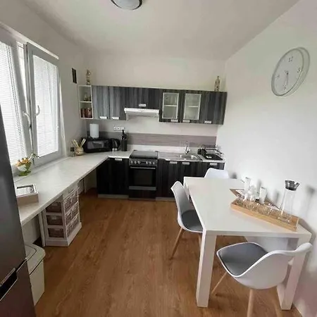 3 Izbovy Byt * Liptovsky Mikulas