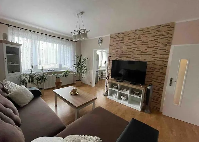 3 Izbovy Byt Διαμέρισμα *