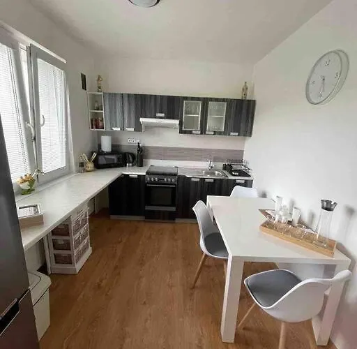 3 Izbovy Byt * Liptovský Mikuláš